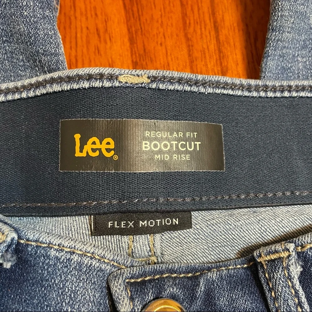 Lee flex motion regular fit bootcut mid rise jeans